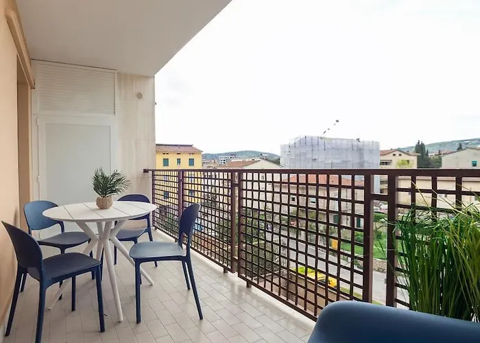 Апартаменты Modern Flat With Light And Sun On The Sweet Terrace Перуджа